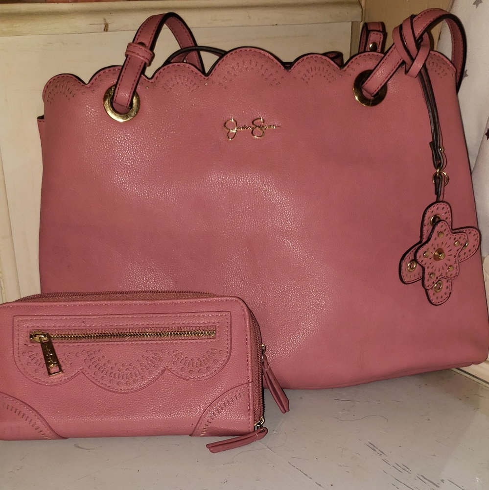 Purse and wallet